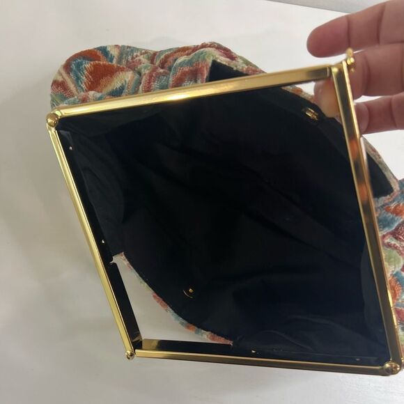 Flame stitch Clutch Gold Bar Handle Tapestry Style Evening Clutch magnetic - Picture 4 of 8